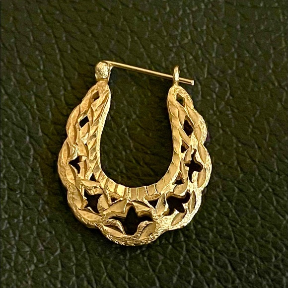 Beautiful 14k Solid Gold Pair of Custom Earrings - Picture 3 of 5